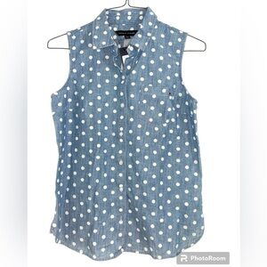 NWT Tommy Hilfiger Polkadot Chambray Button-up Size Small​​​​​​​